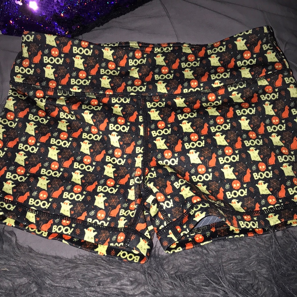 Iab mfg Halloween shorts